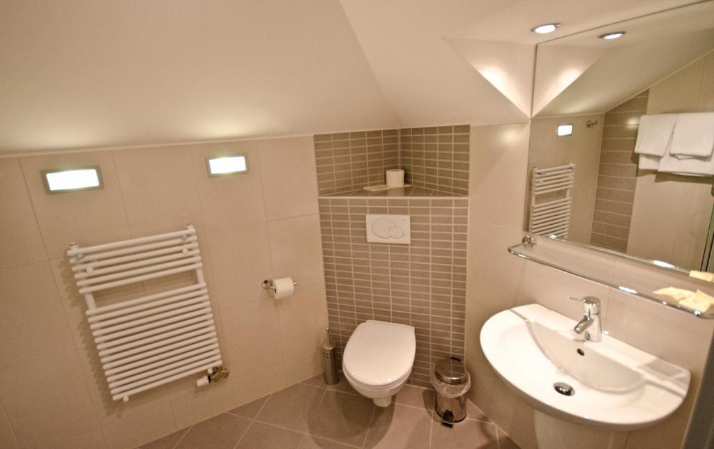 Hotel Promedicum Panzio Veszprém Habitación foto